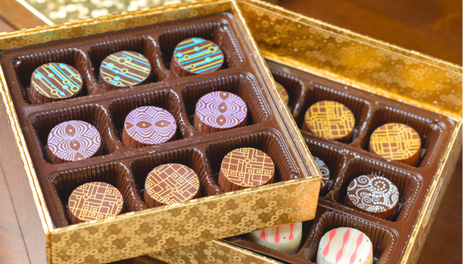 Mix-and-match candy packs
